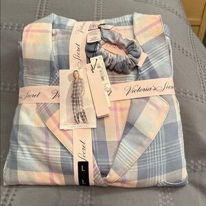 Victoria’s Secret pajama set. Size Large. NWT